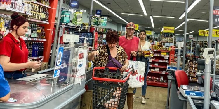 IVA en supermercados: menos burocracia, más claridad para consumidores y comercios