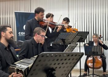 “Remo Tango” y la Orquesta Municipal de Tango se presentaron en el Concejo de Rafaela