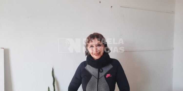 Asisten a más de 100 familias con alimento para animales y lanzan campaña de abrigo