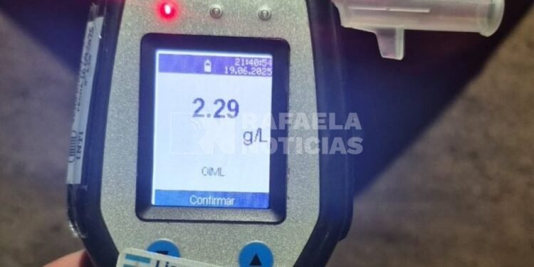Camionero «picoteado» dejó temblando al alcoholímetro: cuánto marcó y en qué ruta circulaba