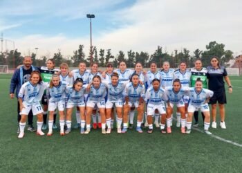 Atlético lo dio vuelta en La Paternal y sigue creciendo en la Primera B