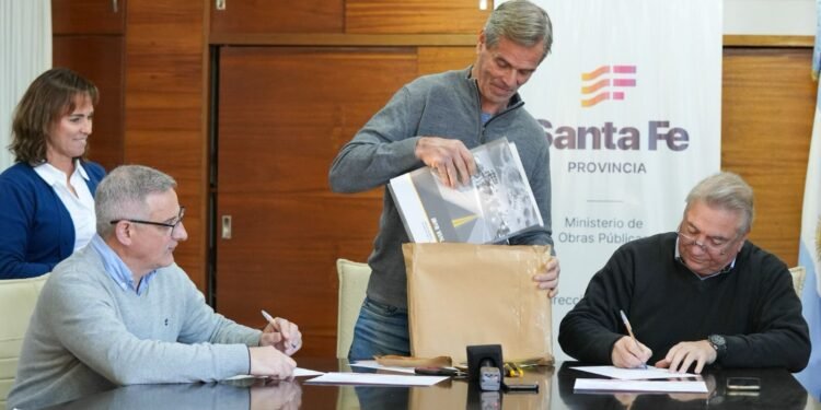 El gobierno provincial avanza con una inversión en reparación de rutas santafesinas para mejorar la seguridad vial