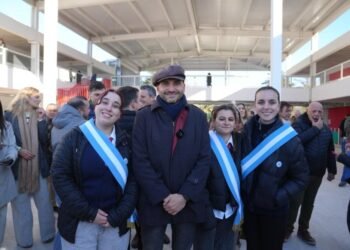 Pullaro inauguró otra escuela: “En Santa Fe mostramos que estamos de pie y apostamos a la educación”