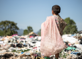 La pobreza infantil cayó en 2024, según UNICEF, y seguiría descendiendo en 2025