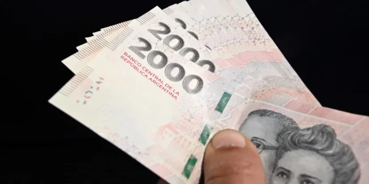 La inflación persiste a la baja pero con cambios entre bienes y servicios