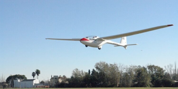 El Club de Planeadores realizó otro campeonato de aterrizajes de precisión