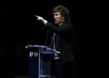 Tras el cierre de Vialidad, el Gobierno define el futuro de 5100 trabajadores