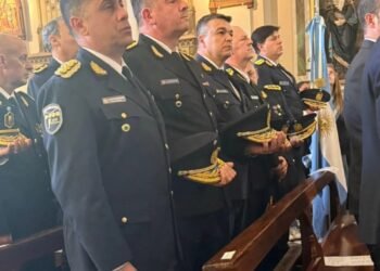 El jefe y subjefe de Policía participaron del acto en Rafaela por el 209° aniversario del Día de la Independencia