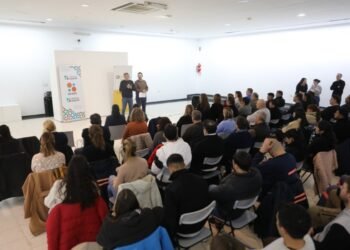 Más de 60 agentes completaron su formación en mandos medios