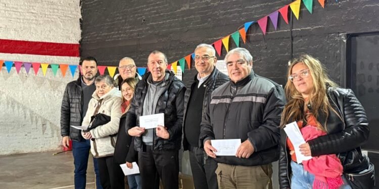 Calvo recorrió las instalaciones del Club 9 de Julio