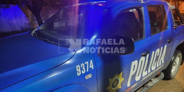 Un joven fue baleado y una menor quedó involucrada con un arma de fuego