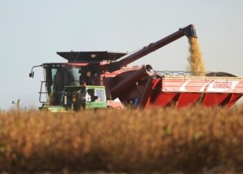 La actividad económica en Santa Fe creció 4,6% en abril, pero la industria sigue en retroceso