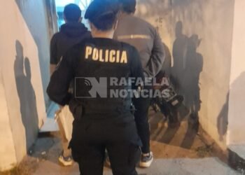 Operativos de saturación en seis barrios: identificación de personas y control de vehículos