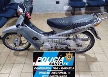 Ocultó una moto robada en una casa abandonada y terminó detenido