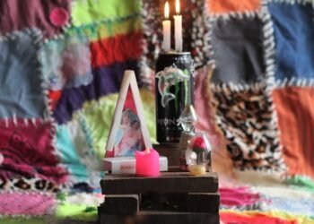 Persistir en el ritual: arte y ofrendas en una noche colectiva