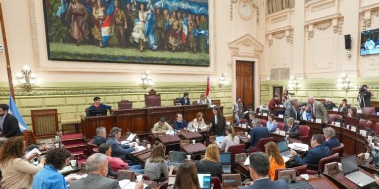 La Comisión Redactora emitió dictámenes sobre Funcionamiento del Estado