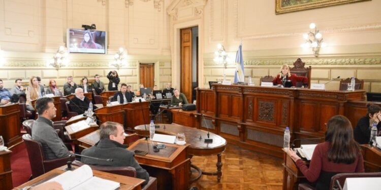 La Comisión de Declaraciones, Derechos y Garantías emitió 12 dictámenes