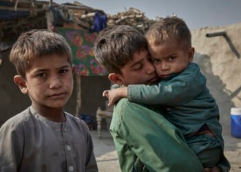 En vísperas del Día del Niño, la niñez en el mundo está en peligro de muerte: “La guerra no es un juego”