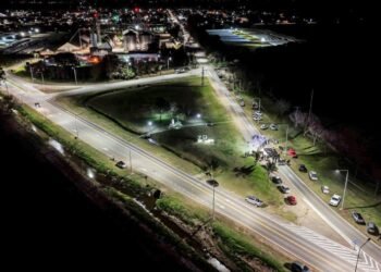 Provincia inauguró la iluminación del acceso a Zenón Pereyra
