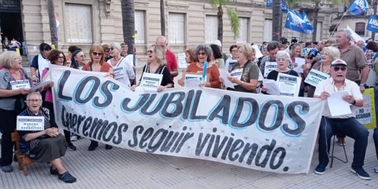 Marcos Rossi: “La caja de jubilaciones es de todos los santafesinos y no se negocia”