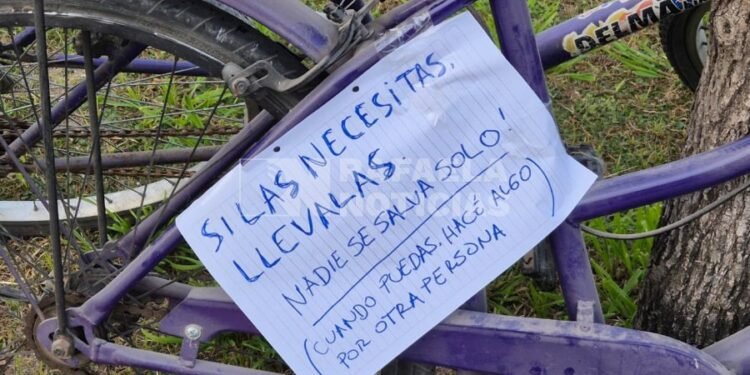 Un gesto anónimo que pedalea hacia la solidaridad