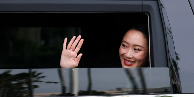 En pleno conflicto Tailandia destituyó a su primera ministra por conversaciones “no éticas” con Camboya