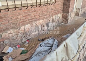 Preocupación en barrio 30 de Octubre por una casa desocupada: “Hay consumo de drogas, gritos y condiciones insalubres”