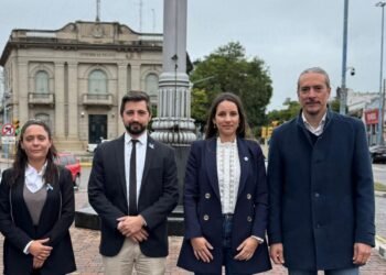 Concejales proponen reducir intereses excesivos del municipio en el cobro de deudas.
