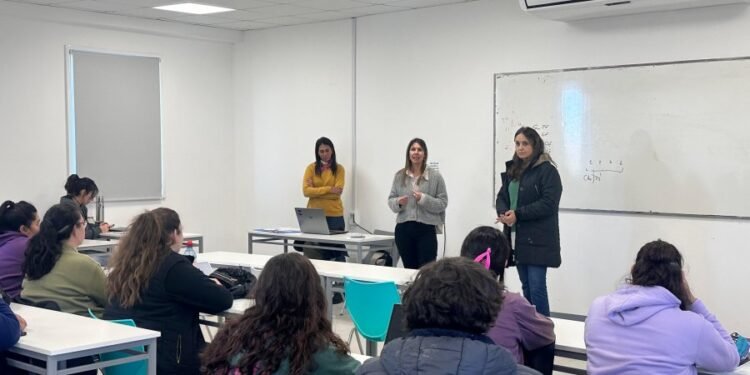 Comenzó la diplomatura en Tecnologías y Comunicación para la Administración