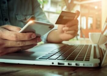 Vacían cuentas bancarias tras hackeo a un teléfono celular en la región