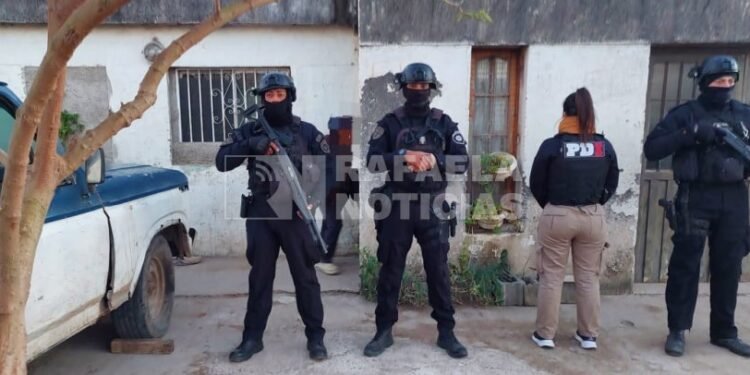 Allanamiento en Josefina: secuestran moto robada y una escopeta