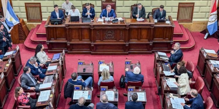 La Convención Reformadora habilitó a Maximiliano Pullaro a buscar la reelección