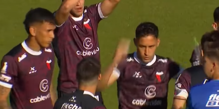 Primera nacional: Colón se salvó del descenso