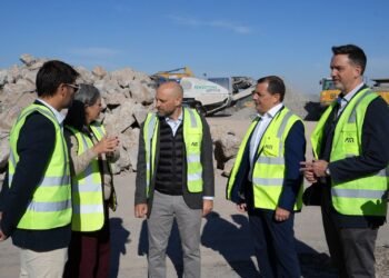 Rosario: Puccini recorrió los trabajos en la pista del aeropuerto y anunció nuevas conexiones aéreas