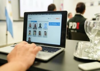 Scaglia presentó la web de los delincuentes más buscados en Santa Fe: “Los vamos a perseguir hasta encontrarlos”