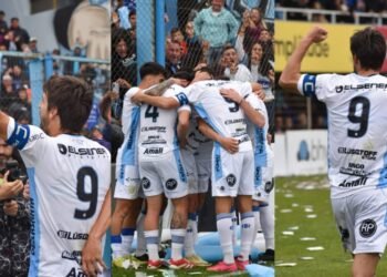 El clásico se quedó en barrio Alberdi y Atlético aseguró su lugar en los playoffs