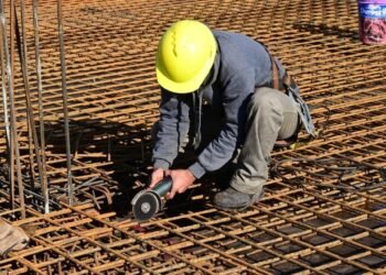 Julio negativo Industria y construcción volvieron a caer y nadie espera mejoras para este semestre