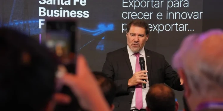 Santa Fe Business Forum Zuchovicki puso al consumidor en el centro de la escena económica