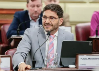 Pullaro abrió la lista de oradores «La reforma abre puertas al futuro»