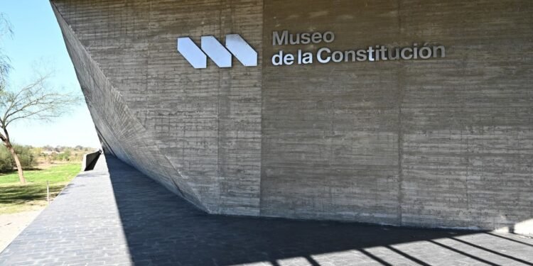 Tras la sanción del nuevo texto Cuándo será la jura de la Constitución en la ciudad de Santa Fe