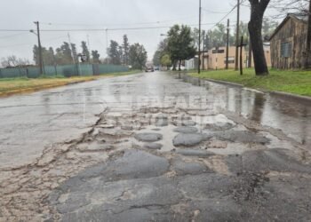 El Ejecutivo ingresó formalmente el proyecto para pavimentar 255 cuadras