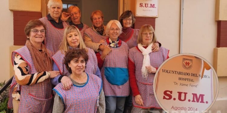 El Voluntariado del Hospital Jaime Ferré celebra el 50º aniversario con un té a beneficio