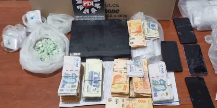 Allanamientos en Josefina: secuestraron cocaína, armas y hay dos detenidos