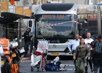 Jerusalén Cuatro muertos tras un tiroteo contra un colectivo en Israel
