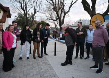 Plazoleta Suiza: historia, juego y encuentro renovados en el corazón de Ilolay