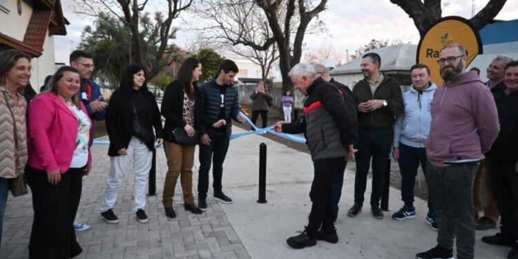 Plazoleta Suiza: historia, juego y encuentro renovados en el corazón de Ilolay