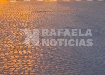 Comenzarán las obras de restauración del adoquinado en la plaza 25 de Mayo