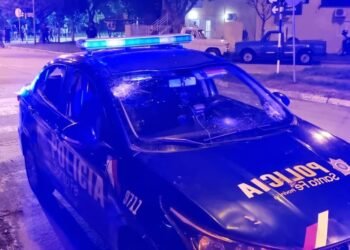 Una pareja, una 9 milímetros y 17 cartuchos en el cargador