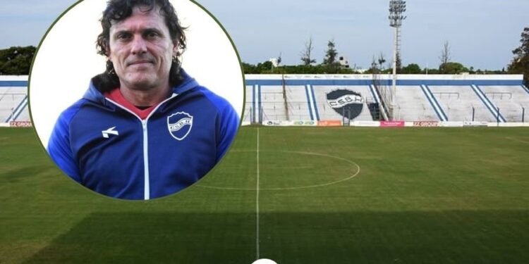 Tras el descenso, Adrián Gorostidi dejó de ser el entrenador de Ben Hur y varios jugadores fueron desafectados
