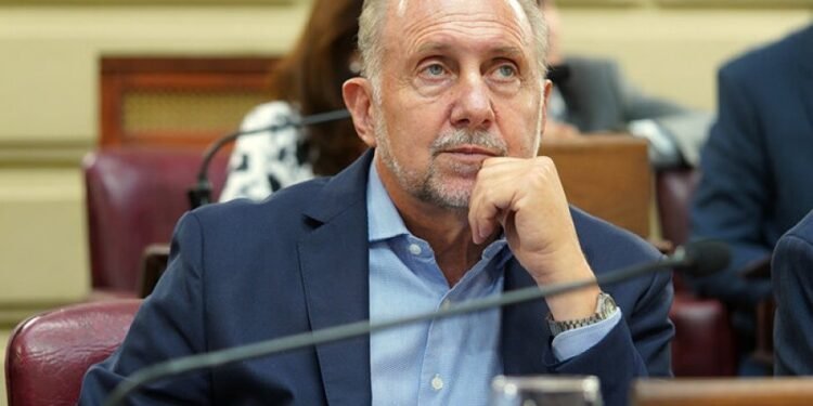 Perotti pide la vuelta de Billetera Santa Fe por la crisis económica